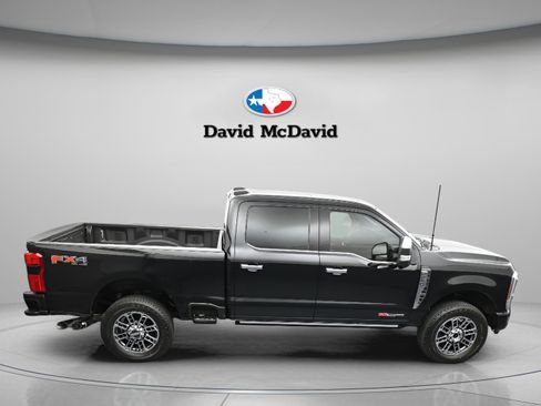 Used 2025 Ford F250 Platinum w/ Platinum Plus Package image 23