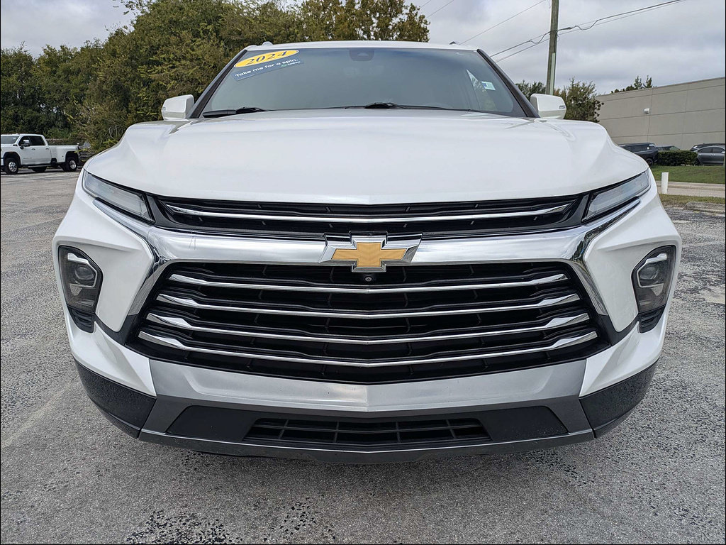 Used 2024 Chevrolet Blazer Premier w/ Driver Confidence II Package FWD image 5