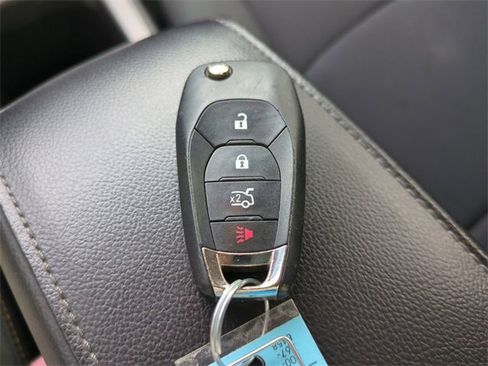 Used 2017 Chevrolet Cruze LS image 33