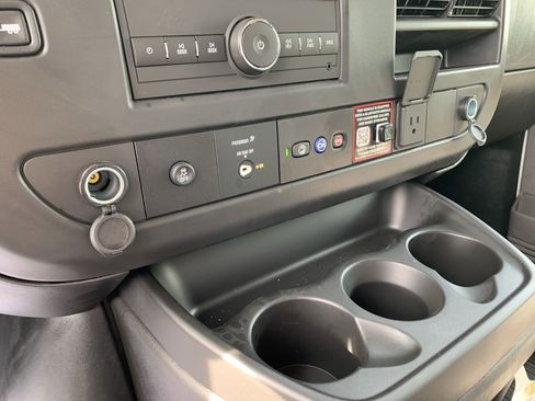 New 2025 GMC Savana 3500 w/ Power Convenience Package image 43