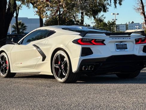 Used 2022 Chevrolet Corvette Stingray Preferred Cpe w/ Z51 Performance Package image 6