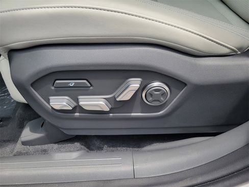 New 2025 Hyundai Santa Fe Calligraphy image 11