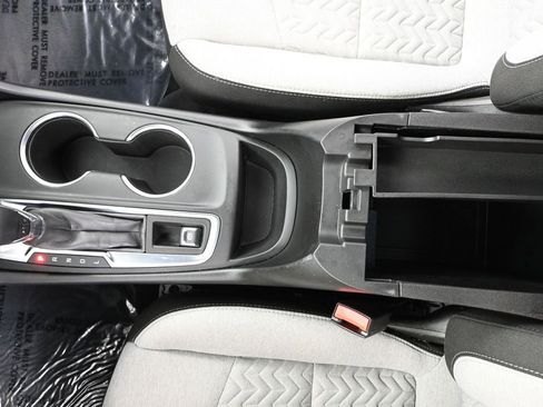 Used 2022 Chevrolet Equinox LS AWD/4WD image 33