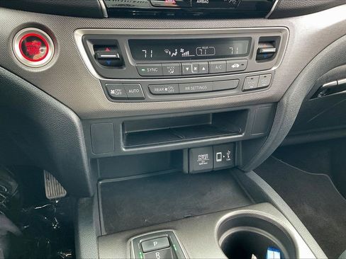 Used 2022 Honda Ridgeline Sport image 24