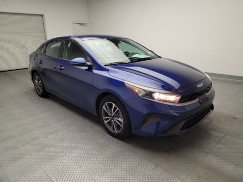 Used 2023 Kia Forte LXS w/ LXS Technology Package image 13
