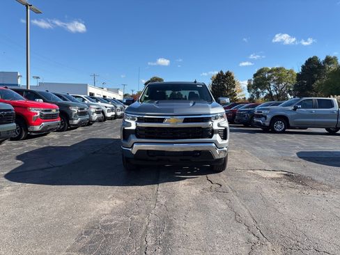 New 2026 Chevrolet Silverado 1500 LT image 2