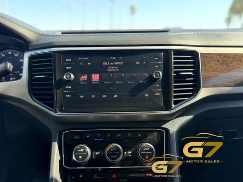 Used 2018 Volkswagen Atlas SEL Premium AWD/4WD image 23