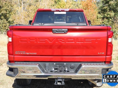 Certified 2021 Chevrolet Silverado 2500 LTZ w/ LTZ Convenience Package image 7