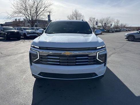 New 2026 Chevrolet Suburban Premier AWD/4WD image 2
