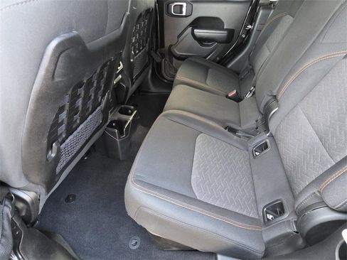 Used 2021 Jeep Gladiator Mojave image 9