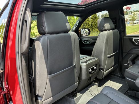 Used 2023 Chevrolet Tahoe RST w/ Luxury Package AWD/4WD image 15
