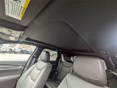 New 2025 Cadillac XT5 Sportv w/ Technology Package image 27