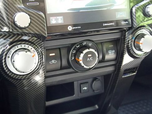 Used 2022 Toyota 4Runner SR5 Premium w/ Moonroof Package AWD/4WD image 26