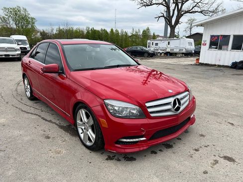 Used 2011 Mercedes-Benz C 300 4MATIC Sedan image 3