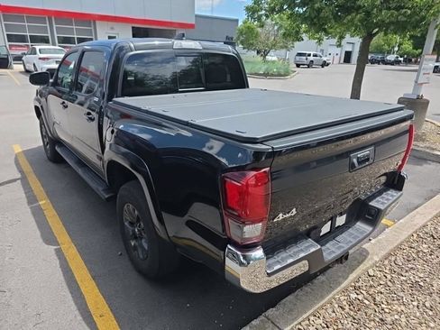 Used 2023 Toyota Tacoma SR5 AWD/4WD image 8