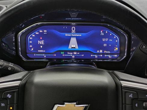 Used 2022 Chevrolet Silverado 1500 LT AWD/4WD image 29