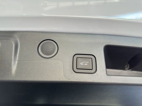 New 2026 Chevrolet Equinox ACTIV w/ Safety and Technology Package image 32