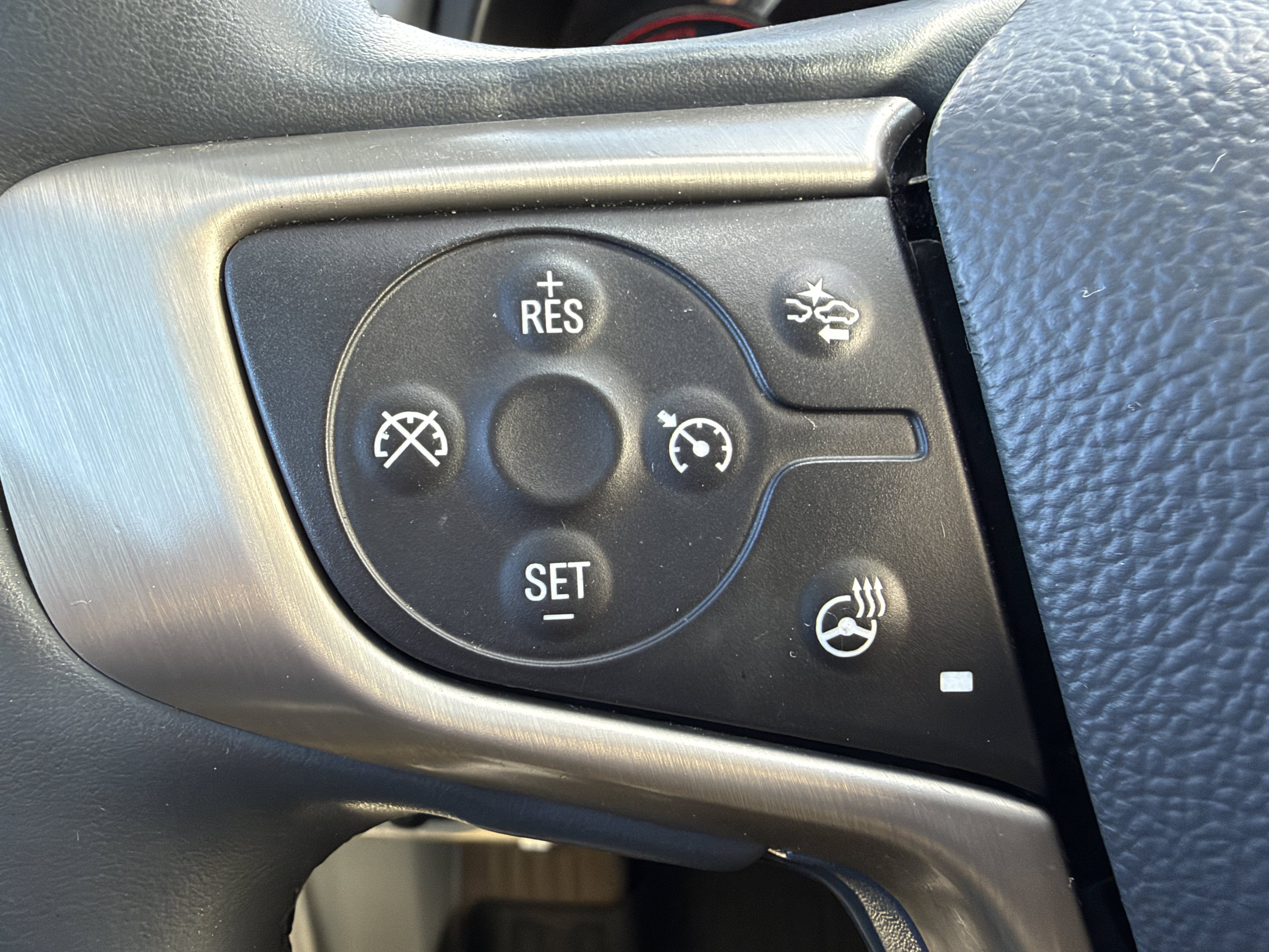 Used 2024 GMC Terrain Denali w/ LPO, Floor Liner Package AWD/4WD image 31