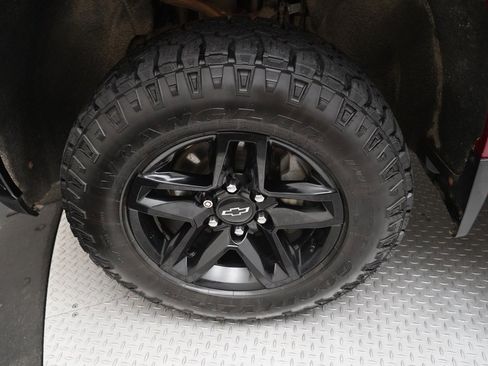 Used 2019 Chevrolet Silverado 1500 Custom Trail Boss w/ Custom Convenience Package image 24