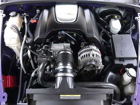 Used 2004 Chevrolet SSR w/ Preferred Equipment Group image 33