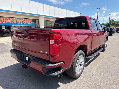 Used 2020 Chevrolet Silverado 1500 Custom w/ Custom Value Package RWD image 4