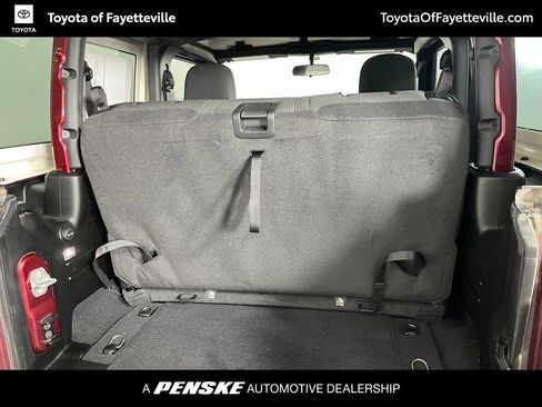 Used 2021 Jeep Wrangler Sport AWD/4WD image 16