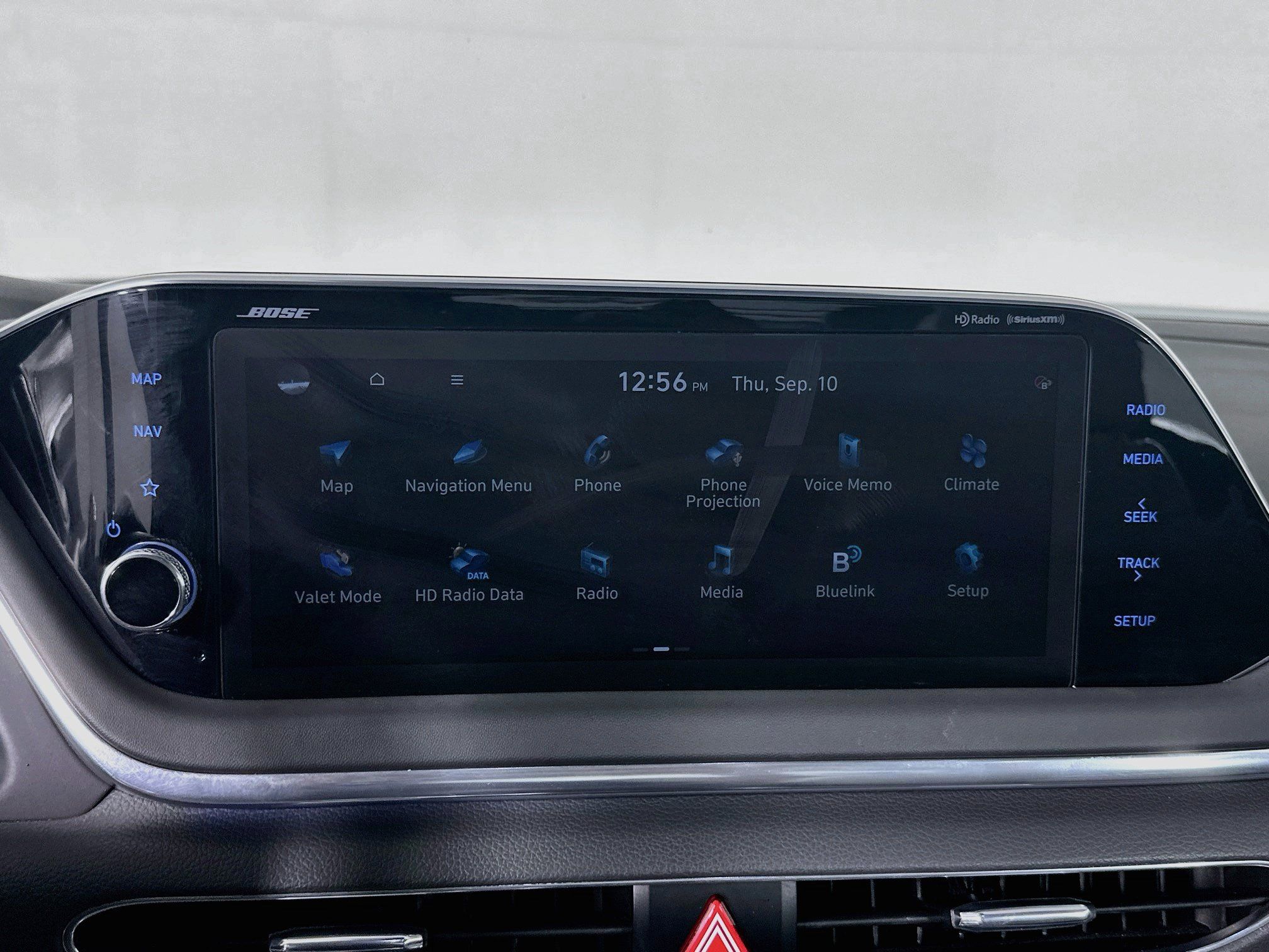 Used 2021 Hyundai Sonata Limited w/ Preferred Accessory Package FWD image 21