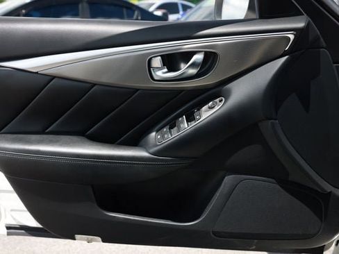 Used 2017 INFINITI Q50 Signature Edition w/ All Weather Package (L93) RWD image 45