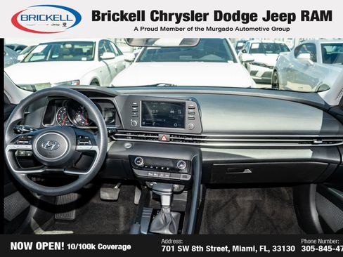 Used 2022 Hyundai Elantra SEL image 19