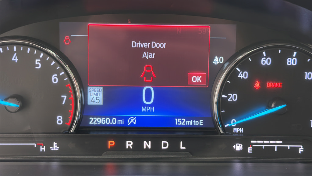 Used 2023 Ford Explorer XLT w/ Equipment Group 202A AWD/4WD image 16
