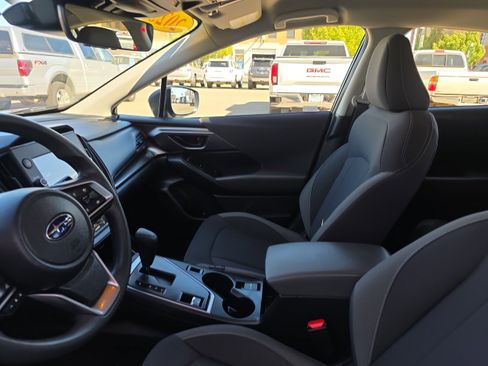 Used 2025 Subaru Impreza 2.0i AWD/4WD image 2