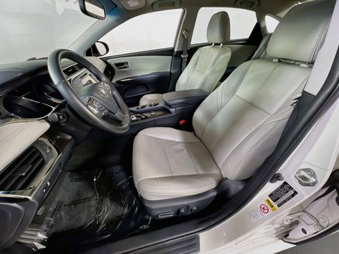 Used 2013 Toyota Avalon XLE Premium FWD image 20
