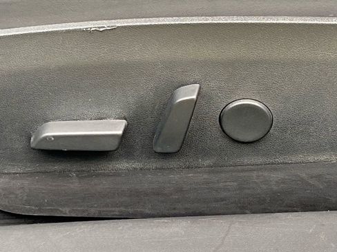 Used 2017 Tesla Model 3 Long Range image 32