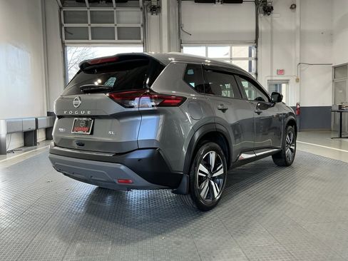 Used 2021 Nissan Rogue SL w/ Premium Package image 42