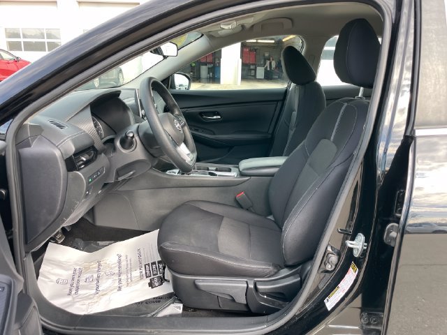 Used 2024 Nissan Sentra SV FWD image 19