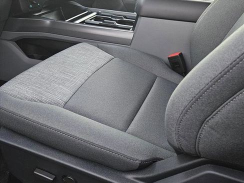 New 2026 Ford F250 XLT w/ FX4 Off-Road Package image 4