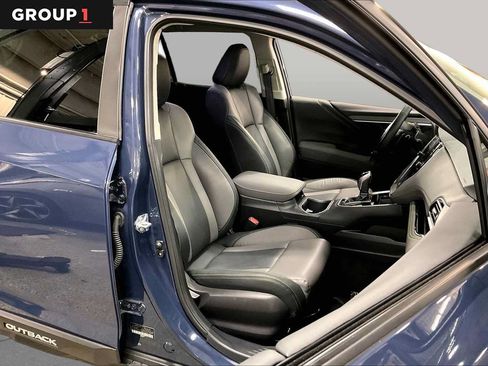 Certified 2025 Subaru Outback Onyx Edition AWD/4WD image 9