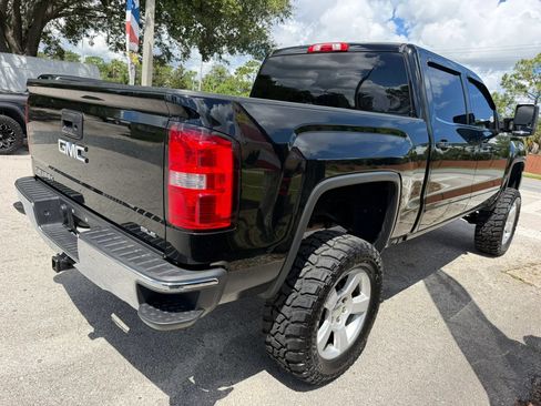 Used 2017 GMC Sierra 1500 SLE w/ SLE Value Package AWD/4WD image 6