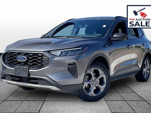 Used 2025 Ford Escape ST-Line AWD/4WD image 1