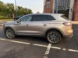 Used 2020 Lincoln Nautilus Reserve w/ Equipment Group 201A image 4