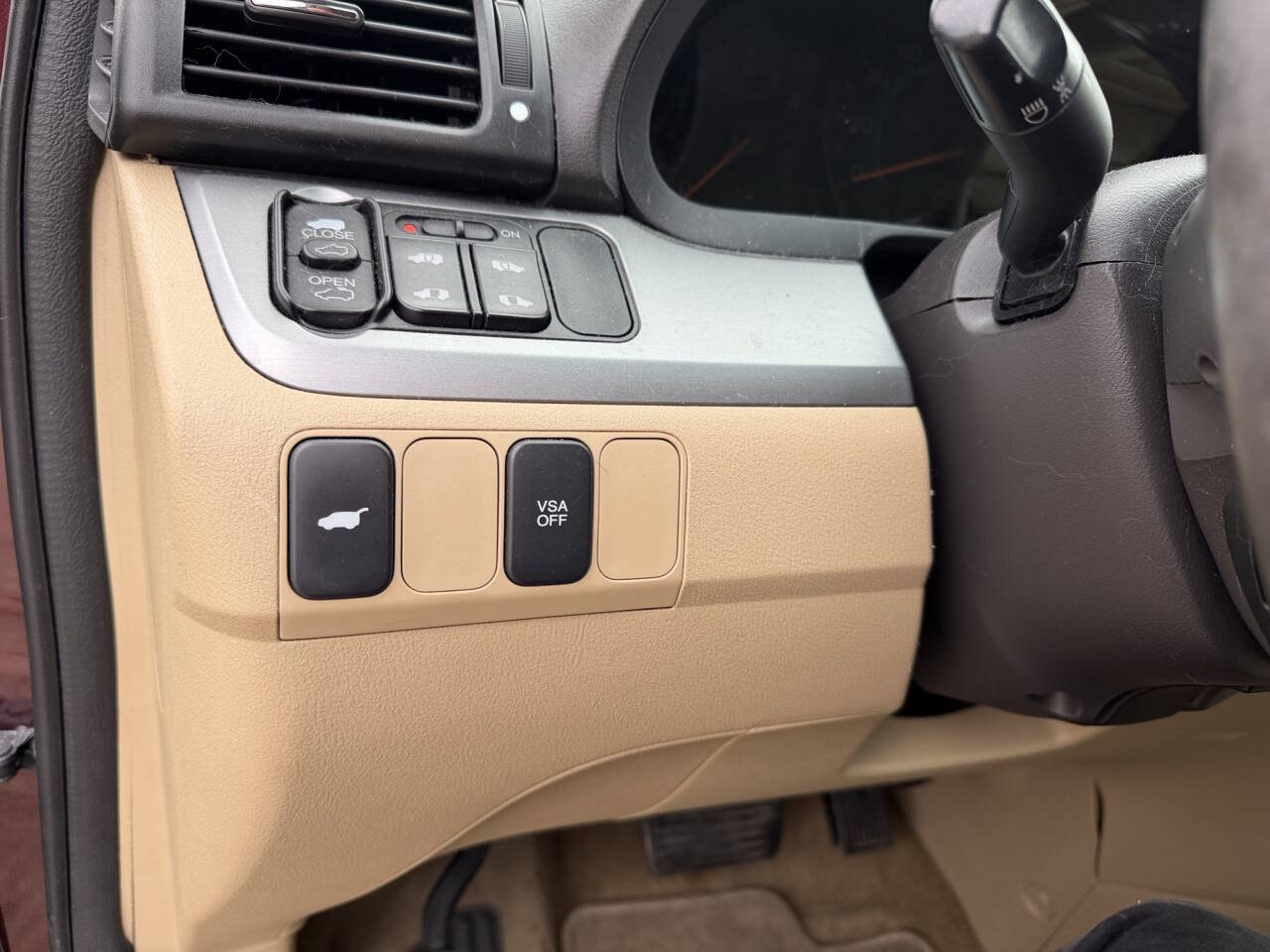 Used 2010 Honda Odyssey EX-L image 31