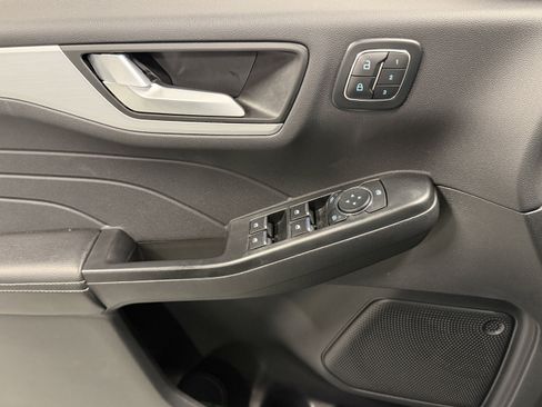 Used 2025 Ford Escape Platinum image 20