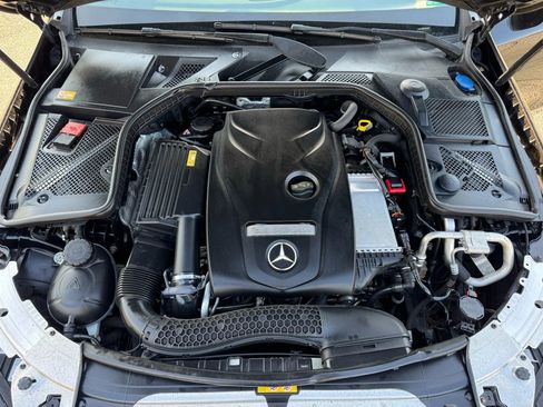 Used 2015 Mercedes-Benz C 300 4MATIC Sedan image 23