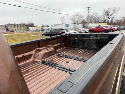 Used 2012 Ford F350 Lariat w/ Lariat Interior Pkg image 16