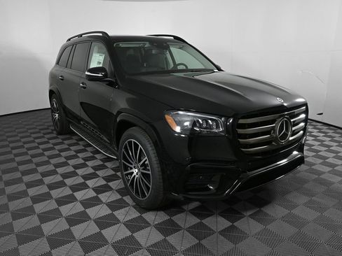 New 2026 Mercedes-Benz GLS 450 4MATIC image 25