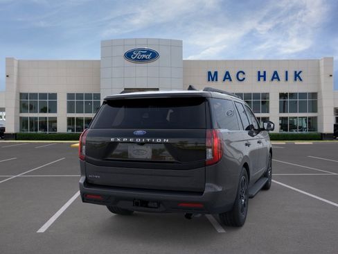 New 2025 Ford Expedition Active image 8