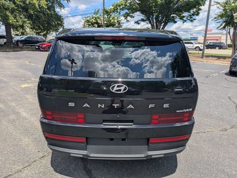 Certified 2026 Hyundai Santa Fe SE AWD/4WD image 5