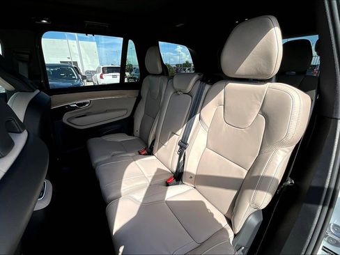 New 2026 Volvo XC90 B6 Ultra image 18