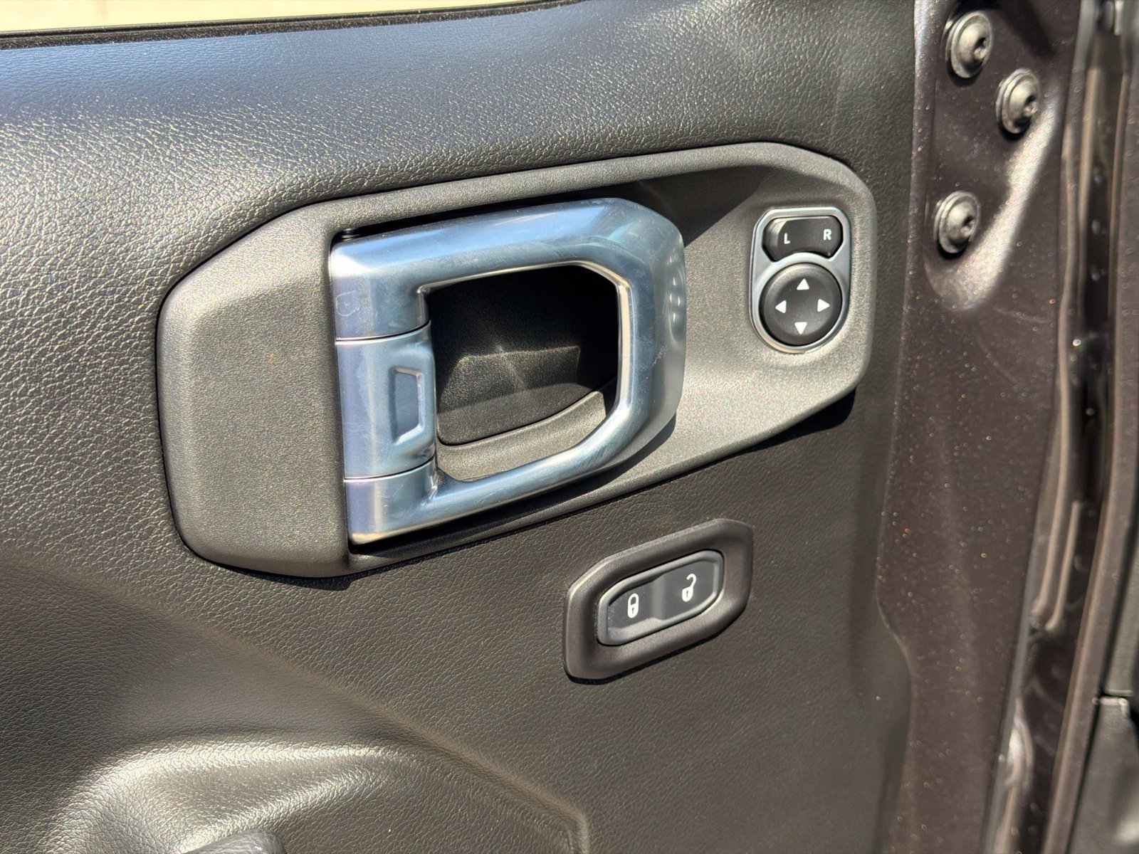 New 2026 Jeep Gladiator Sport AWD/4WD image 15