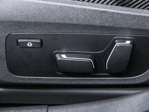 Used 2025 BMW M3 Competition w/ Executive Package image 20